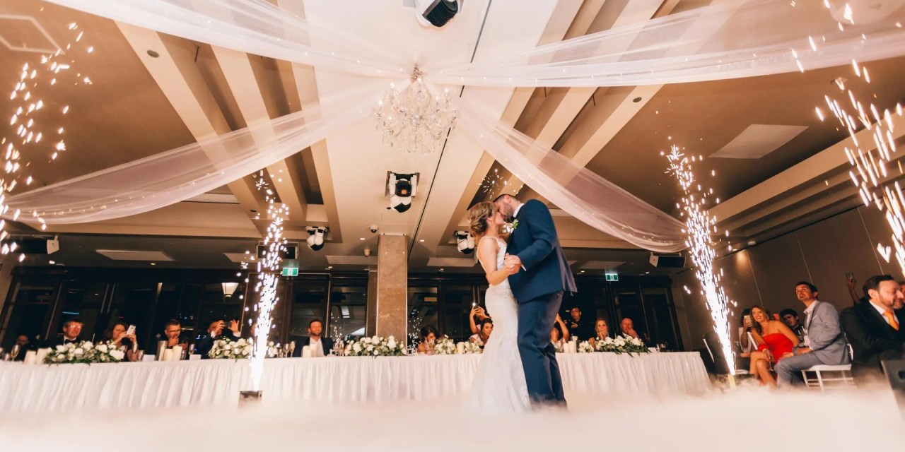 How to Set Up a Wedding Reception